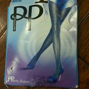 Pretty Polly Illusion